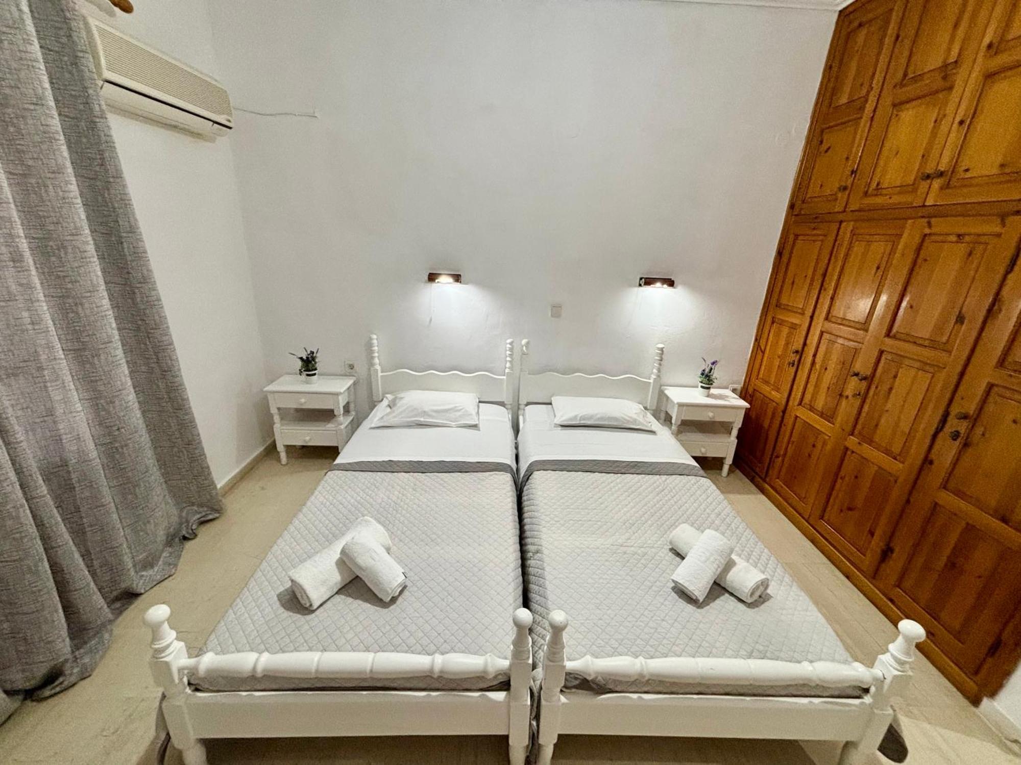 Athina Apartments Argassi Extérieur photo
