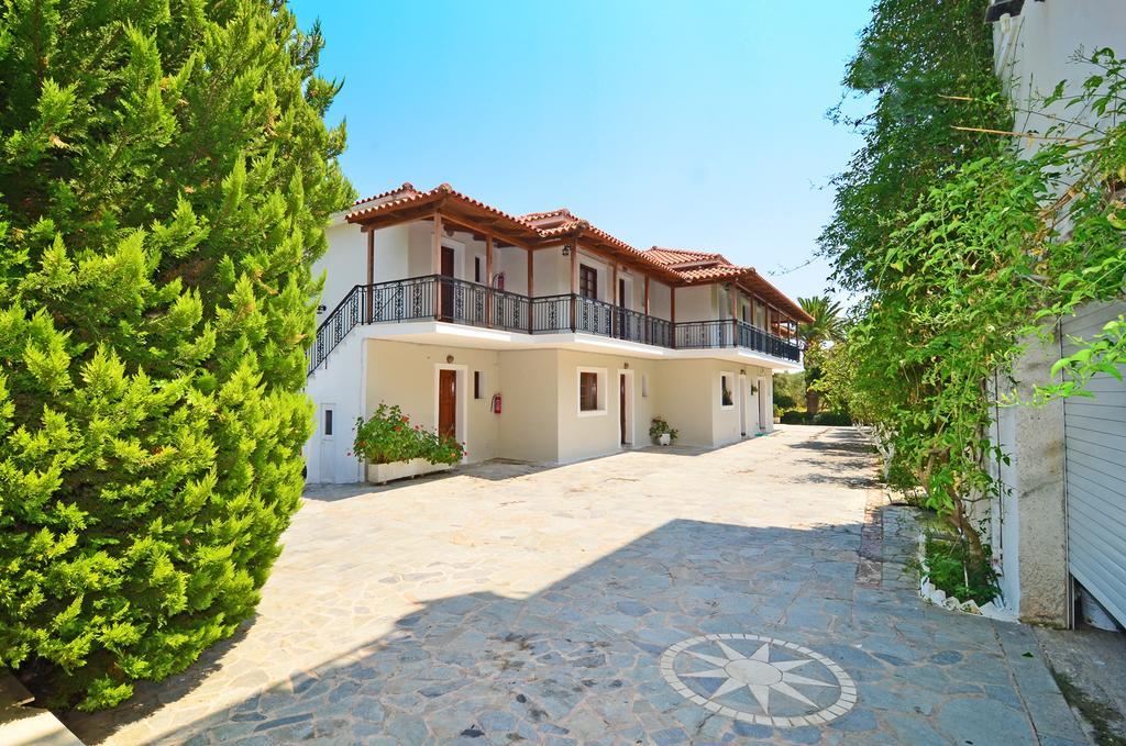 Athina Apartments Argassi Extérieur photo